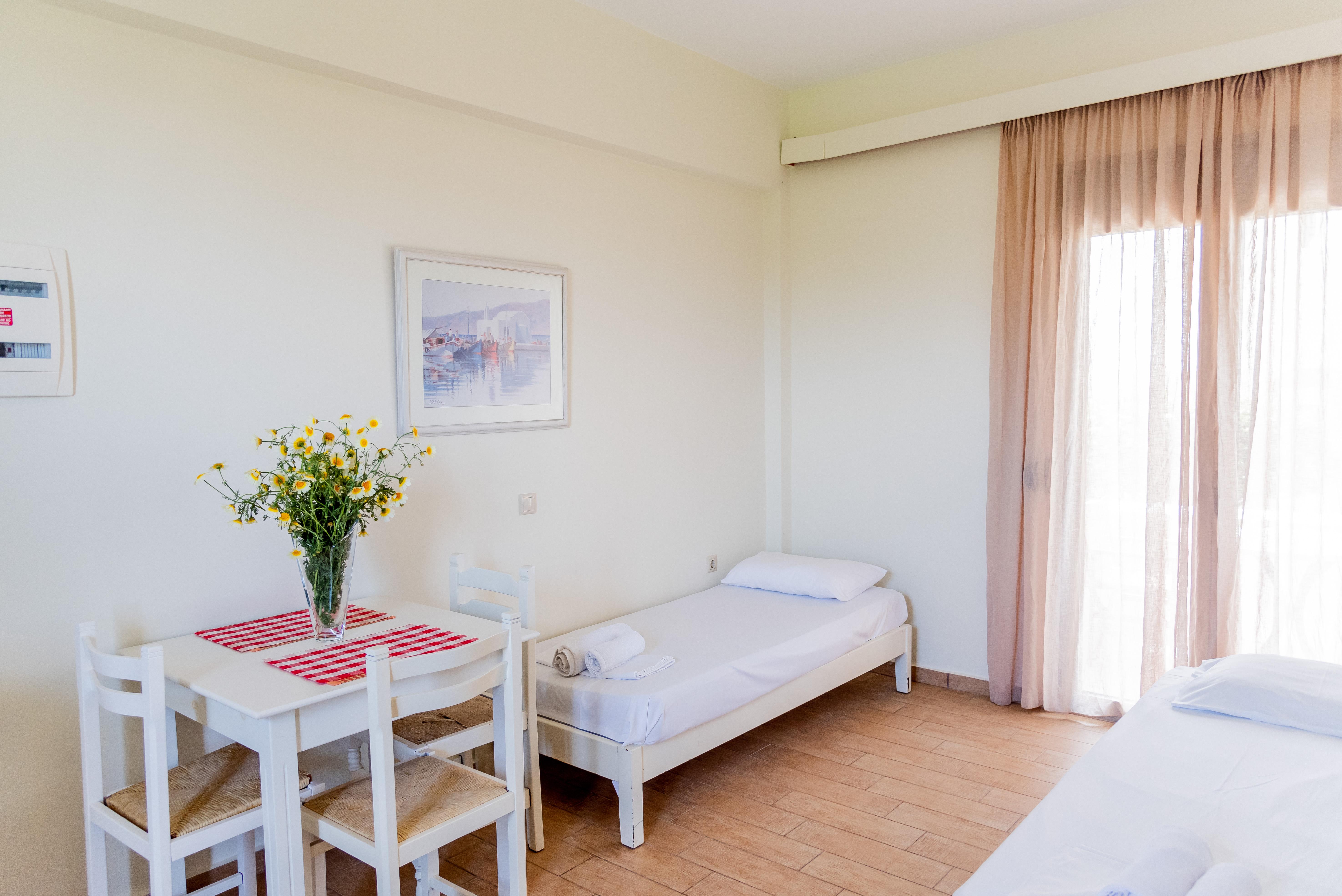 Almyra Apartments & Suites สฟากากิ ภายนอก รูปภาพ